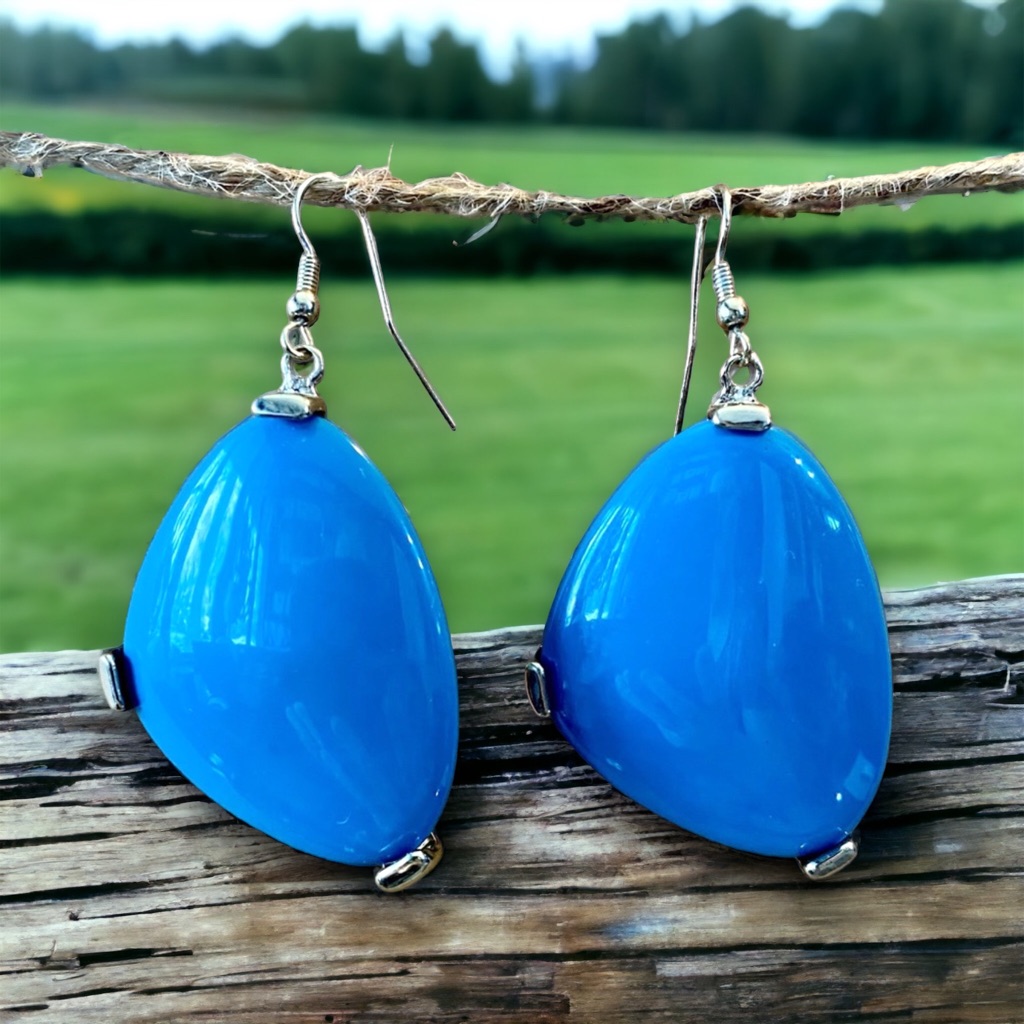 ~New In~ Polished Stone Hook Dangle Drop Earrings Blue Silver Contemporary